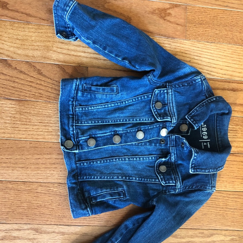Gap (1969) jean jacket 4t